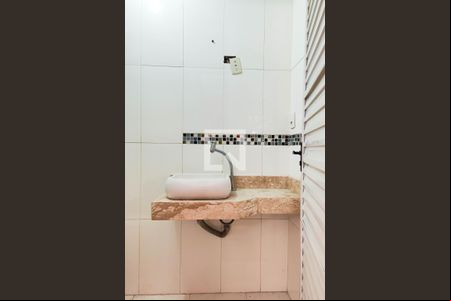 Lavabo de casa para alugar com 3 quartos, 240m² em Jardim Utinga, Santo André