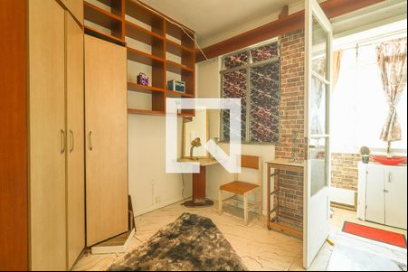 Apartamento para alugar com 2 quartos, 112m² em Navegantes, Porto Alegre
