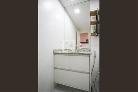 Banheiro de kitnet/studio para alugar com 1 quarto, 25m² em Vila Olímpia, São Paulo