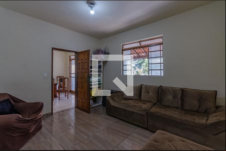 Sala de casa à venda com 2 quartos, 360m² em Letícia, Belo Horizonte