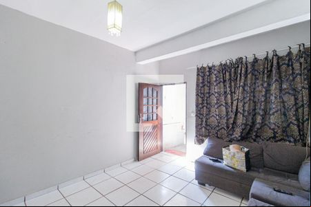 Sala de casa para alugar com 3 quartos, 140m² em Vila Merces, Carapicuíba