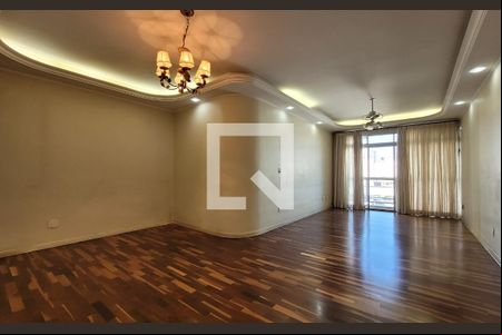 Sala de casa de condomínio para alugar com 3 quartos, 241m² em Centro, Santo André