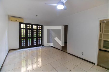 Sala 2 de casa de condomínio para alugar com 5 quartos, 450m² em São Francisco, Niterói
