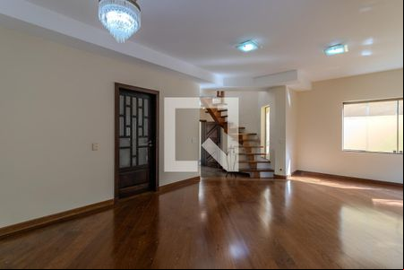 Sala de casa de condomínio à venda com 4 quartos, 250m² em Morumbi, São Paulo