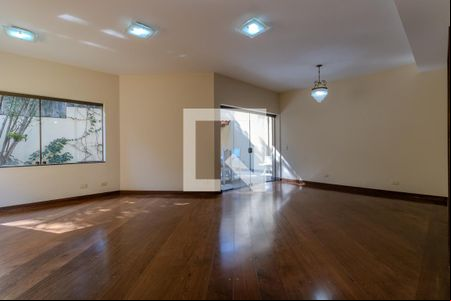 Sala de casa de condomínio à venda com 4 quartos, 250m² em Morumbi, São Paulo