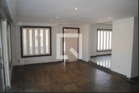 Sala  de casa para alugar com 5 quartos, 550m² em Piatã, Salvador