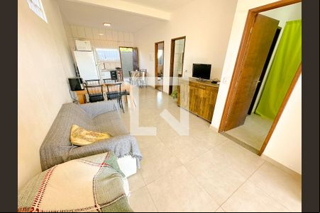 Sala de TV de casa para alugar com 2 quartos, 90m² em São João do Rio Vermelho, Florianópolis