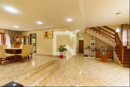Sala de casa para alugar com 4 quartos, 480m² em São José, Canoas