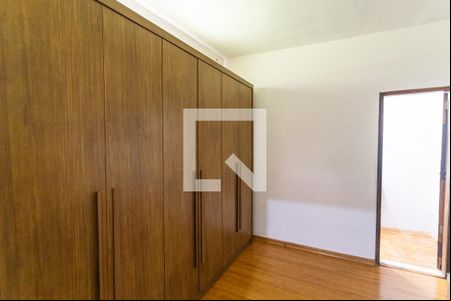 Quarto de casa à venda com 7 quartos, 360m² em Nova Vista, Belo Horizonte