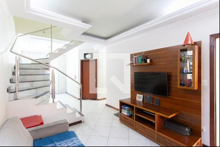 Sala de casa à venda com 3 quartos, 90m² em Planalto, Belo Horizonte