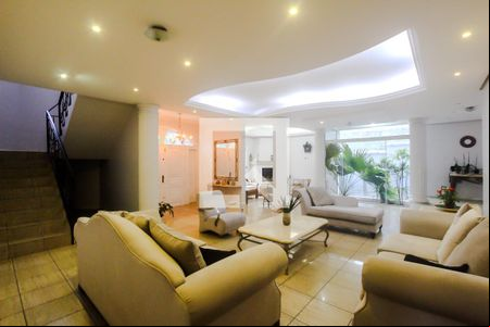 Sala de casa para alugar com 5 quartos, 650m² em Parque Santa Fé, Porto Alegre