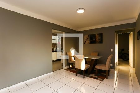 Sala de apartamento à venda com 3 quartos, 73m² em Jardim Londrina, São Paulo