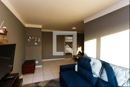Sala de apartamento à venda com 3 quartos, 73m² em Jardim Londrina, São Paulo