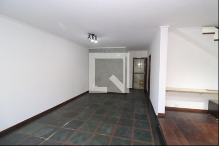 Sala de TV de casa para alugar com 3 quartos, 240m² em Vila Carrão, São Paulo
