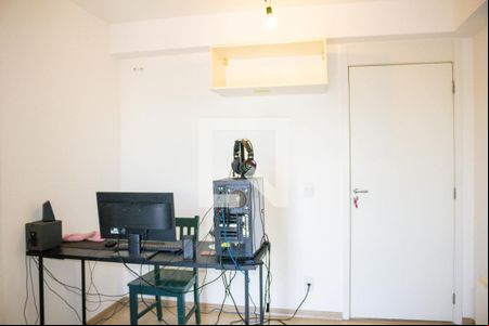 Sala de apartamento para alugar com 2 quartos, 50m² em Todos Os Santos, Rio de Janeiro