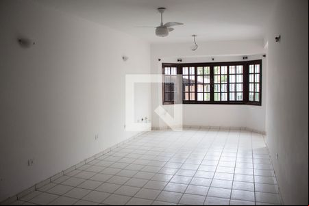 Sala de casa de condomínio para alugar com 3 quartos, 144m² em Centro, Ribeirão Pires