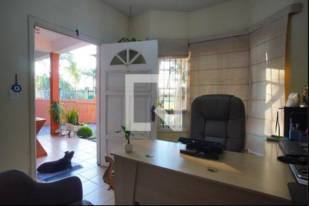 Escritório de casa para alugar com 5 quartos, 329m² em Sarandi, Porto Alegre