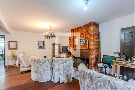 Sala de casa à venda com 8 quartos, 400m² em Cavalhada, Porto Alegre