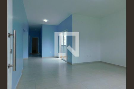 Sala de casa de condomínio para alugar com 3 quartos, 151m² em Cascata, Paulínia