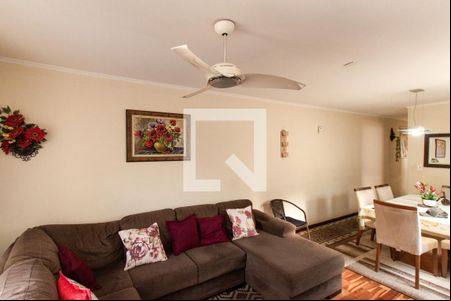 Sala de casa à venda com 2 quartos, 220m² em Vila Mazzei, São Paulo