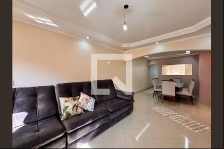 Sala de casa à venda com 3 quartos, 377m² em Parque Gerassi, Santo André