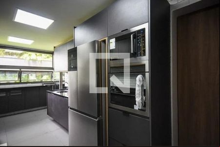 Apartamento à venda com 3 quartos, 252m² em Cidade Jardim, São Paulo