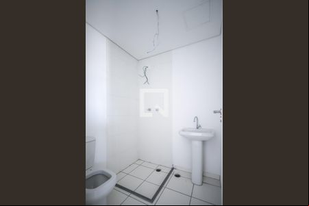 Banheiro de kitnet/studio à venda com 1 quarto, 34m² em Vila Nair, São Paulo