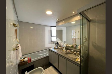 Casa à venda com 3 quartos, 220m² em Jardim Paulista, São Paulo