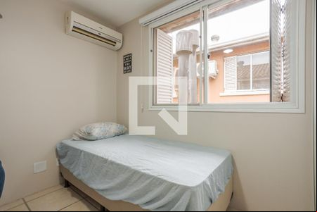 Quarto 1 de casa à venda com 3 quartos, 80m² em Jardim Itu, Porto Alegre