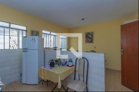 Cozinha de casa à venda com 4 quartos, 142m² em São Marcos, Belo Horizonte