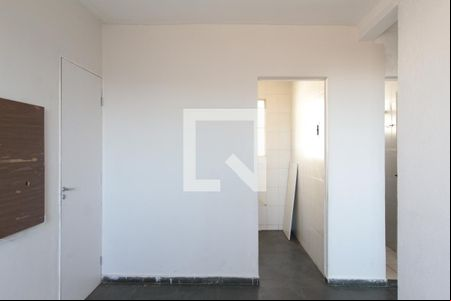 Sala de casa de condomínio à venda com 2 quartos, 47m² em Vila Cloris, Belo Horizonte