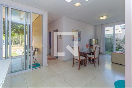 Sala de casa à venda com 5 quartos, 300m² em Bandeirantes (pampulha), Belo Horizonte