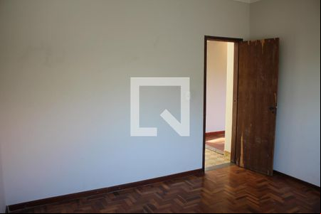 Quarto 1 de casa para alugar com 3 quartos, 150m² em Milionários (barreiro), Belo Horizonte