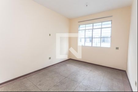 Quarto de kitnet/studio para alugar com 1 quarto, 30m² em Floresta, Belo Horizonte