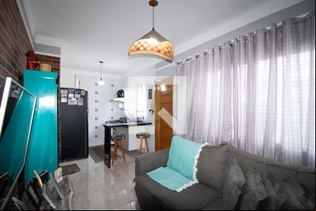 Sala e Cozinha de casa à venda com 2 quartos, 80m² em Vila Nivi, São Paulo