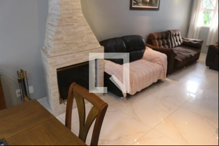 Sala de casa de condomínio à venda com 3 quartos, 240m² em Mauá, São Caetano do Sul