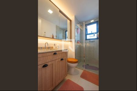Banheiro de kitnet/studio para alugar com 1 quarto, 30m² em Pinheiros, São Paulo