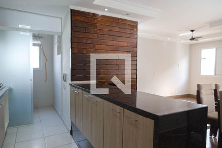 Sala/Cozinha de apartamento para alugar com 2 quartos, 68m² em Vila Galvão, Guarulhos