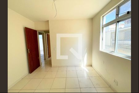 Quarto de apartamento à venda com 2 quartos, 64m² em João Pinheiro, Belo Horizonte