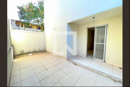 Área Privativa área livre de apartamento à venda com 2 quartos, 64m² em João Pinheiro, Belo Horizonte