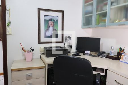 Quarto 01 - Home Office de apartamento à venda com 2 quartos, 100m² em Centro, São Leopoldo