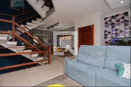 Sala de estar de casa para alugar com 3 quartos, 262m² em Santa Teresinha, São Paulo