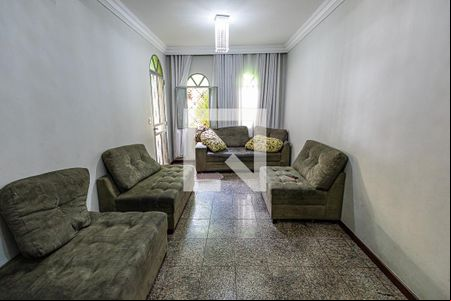 Sala de casa à venda com 7 quartos, 360m² em Floramar, Belo Horizonte