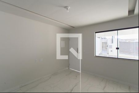 Sala de casa à venda com 3 quartos, 142m² em Floramar, Belo Horizonte