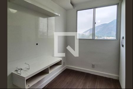 Quarto 1 de apartamento para alugar com 2 quartos, 47m² em Vargem Pequena, Rio de Janeiro