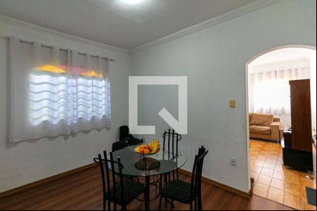 Sala de casa para alugar com 3 quartos, 360m² em Vila Magnesita, Belo Horizonte