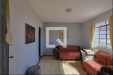 Sala de casa à venda com 6 quartos, 360m² em São Marcos, Belo Horizonte