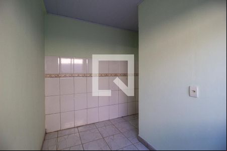 Quarto de casa para alugar com 1 quarto, 20m² em Jardim J S Carvalho, Sorocaba