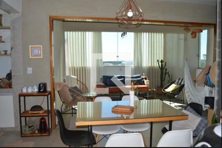Sala 2 de apartamento à venda com 2 quartos, 140m² em Alvorada, Contagem