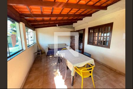 varanda do quarto de casa à venda com 2 quartos, 180m² em Califórnia, Belo Horizonte